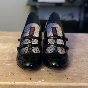 Janie Style Black Heel w/ Strap